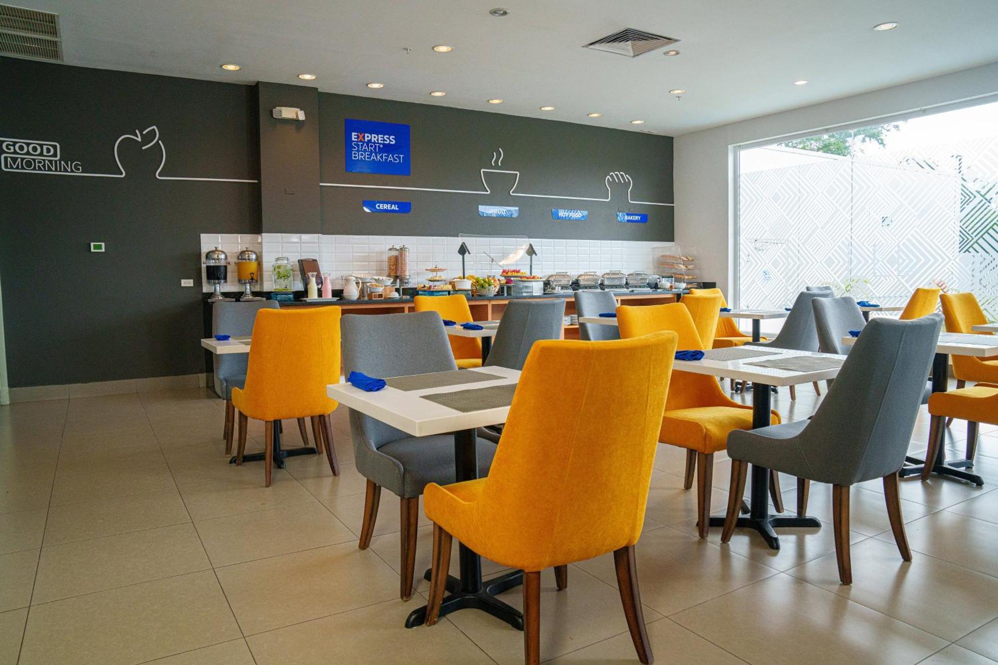 Holiday Inn Express Managua By Ihg Exterior foto