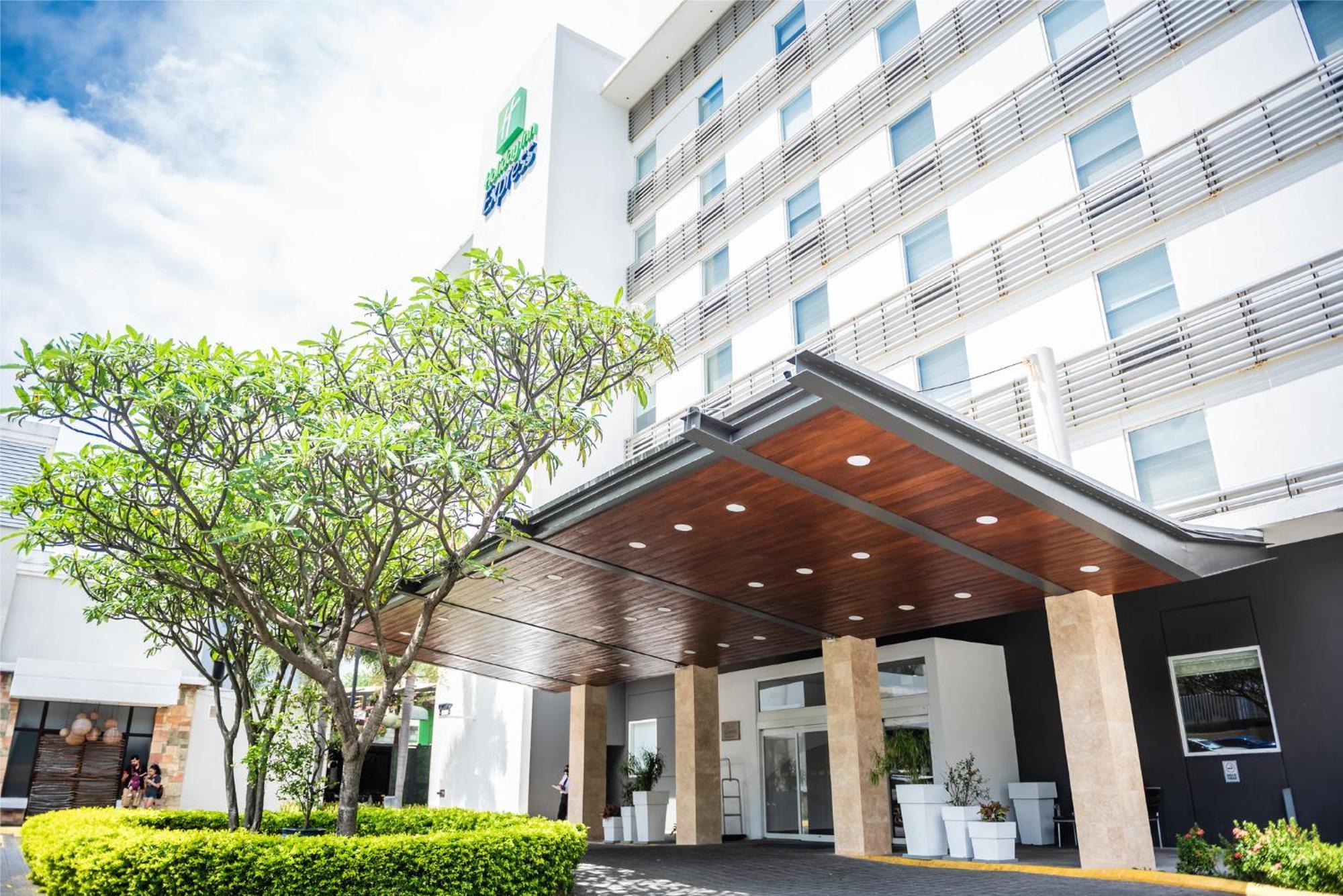 Holiday Inn Express Managua By Ihg Exterior foto